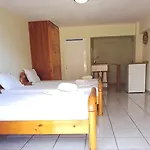 Flora Corfu - Adults Only * Μπενίτσες