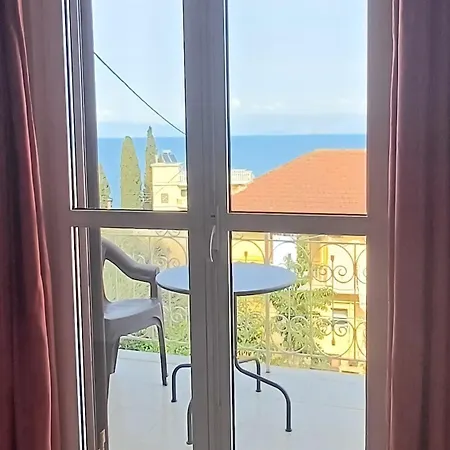 Flora Corfu - Adults Only Apartment