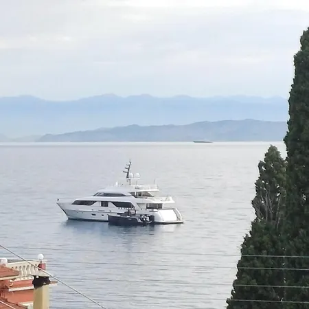 Flora Corfu - Adults Only * Benitses (Corfu)