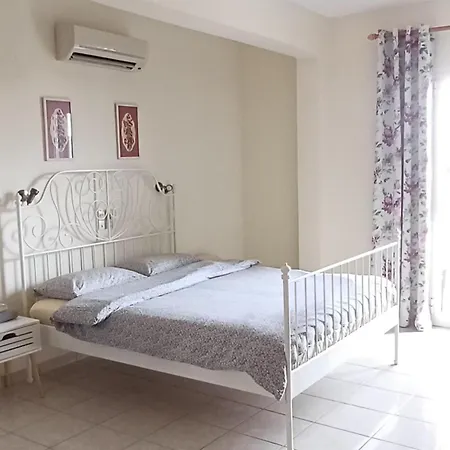 Flora Corfu - Adults Only Lejlighed Mpenitses