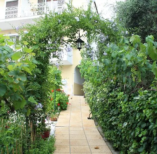 Lägenhet Flora Corfu - Adults Only